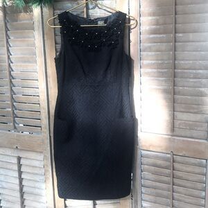 Taylor Dress Black Flower Design Size 6